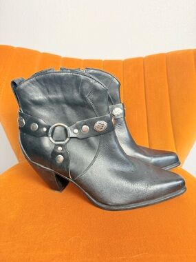 Durango Black Leather Harness Ankle Boots with Silver Accents